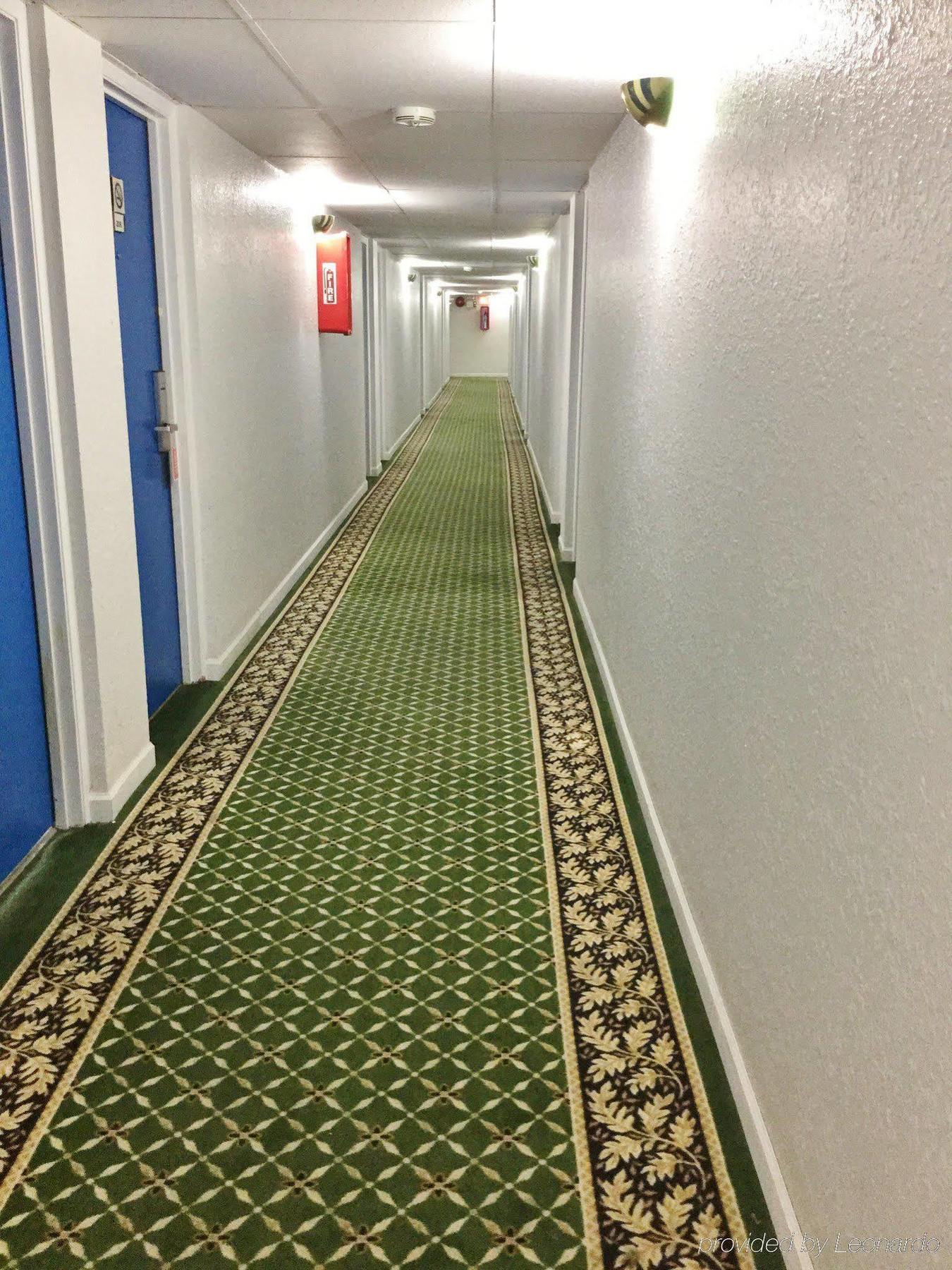 Americas Best Value Inn Macomb Buitenkant foto